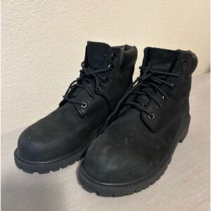 Boys size 3 Timberland winter boots